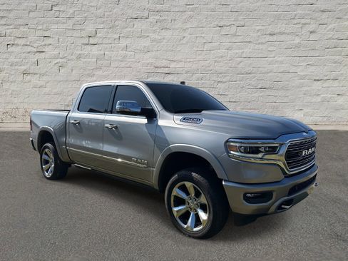 Used 2022 RAM 1500 Limited w/ Body Color Bumper Group image 7