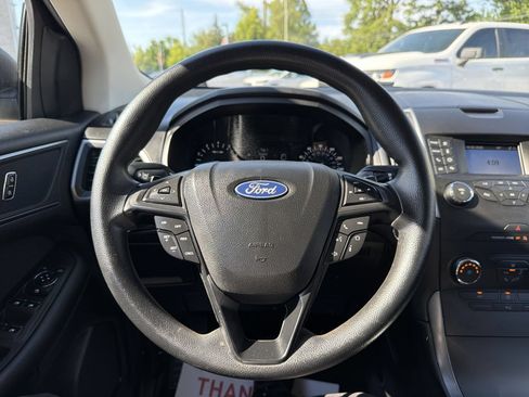 Used 2019 Ford Edge SE w/ Cargo Accessory Package AWD/4WD image 26
