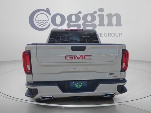 Certified 2026 GMC Sierra 1500 AT4 w/ AT4 Premium Package AWD/4WD image 4