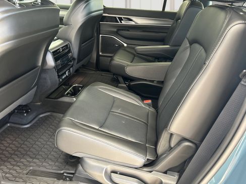 New 2026 Jeep Grand Wagoneer 4WD image 10