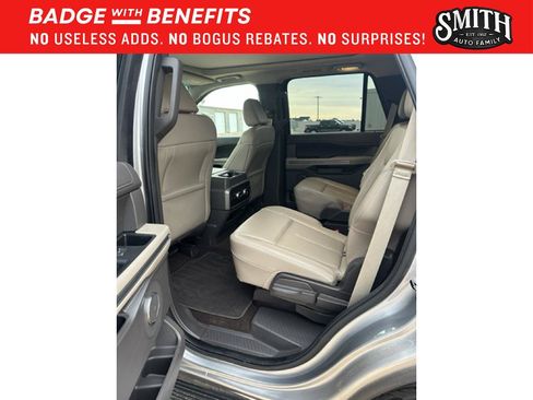 Used 2021 Ford Expedition XLT AWD/4WD image 12