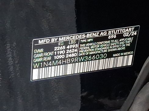 Certified 2024 Mercedes-Benz GLB 250 4MATIC image 27