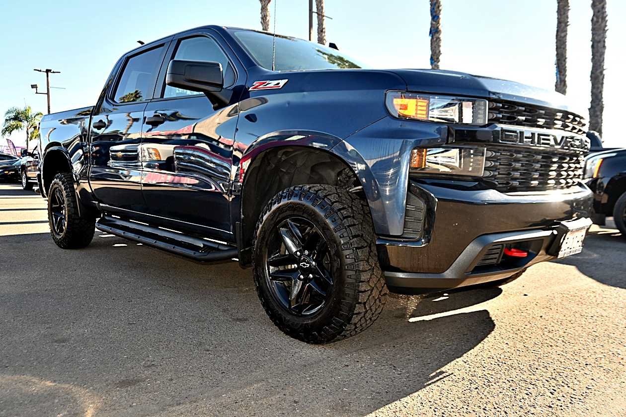 Used 2021 Chevrolet Silverado 1500 Custom Trail Boss AWD/4WD image 3