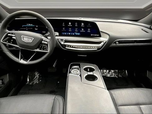 Certified 2024 Cadillac Lyriq Sport w/ LPO, Floor Liner Package AWD/4WD image 7