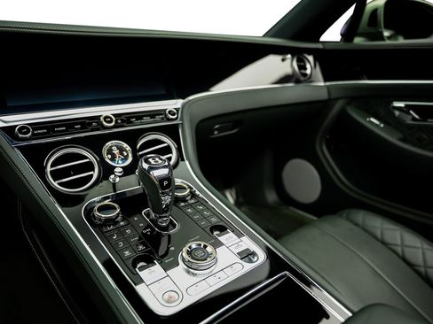 Used 2021 Bentley Continental GT AWD/4WD image 42