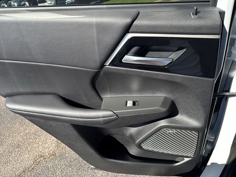 New 2026 Mitsubishi Outlander LE FWD image 38