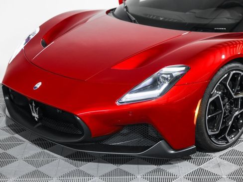 Used 2022 Maserati MC20 Coupe image 19