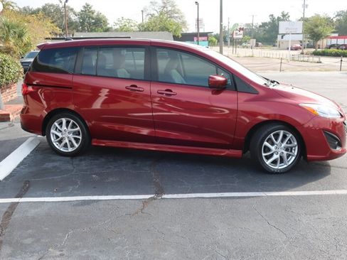 Used 2012 MAZDA MAZDA5 Touring w/ Moonroof & Audio Pkg image 4