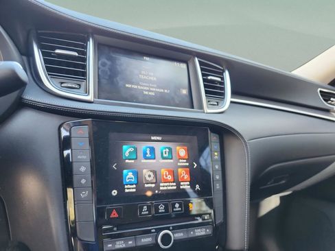 Used 2022 INFINITI QX50 Pure image 10