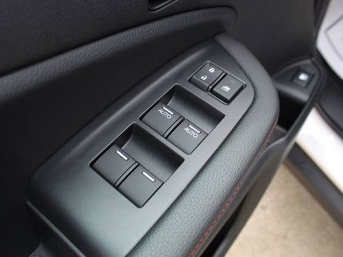 Used 2025 Honda Ridgeline Black Edition image 10