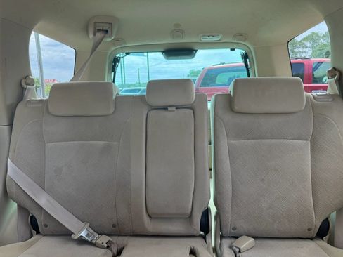 Used 2005 Honda CR-V EX image 16