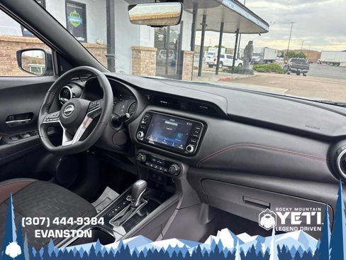 Used 2023 Nissan Kicks SR w/ Interior Electronics Package FWD image 12