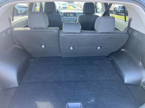 Used 2022 Kia Sportage LX image 10