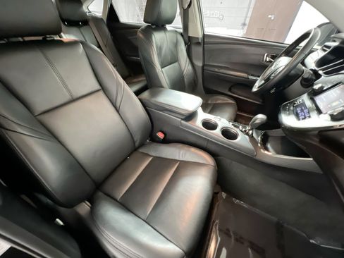 Used 2016 Toyota Avalon XLE Plus FWD image 31