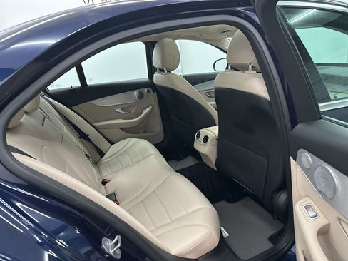 Used 2019 Mercedes-Benz C 300 Sedan image 26