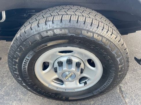 Used 2023 Chevrolet Express 3500 LS image 24