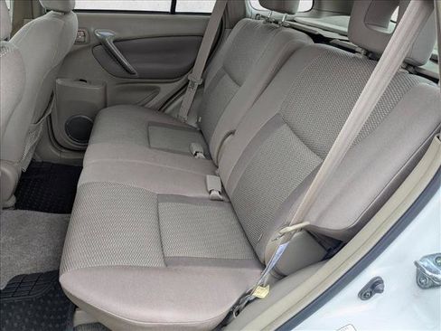 Used 2005 Toyota RAV4 2WD image 17