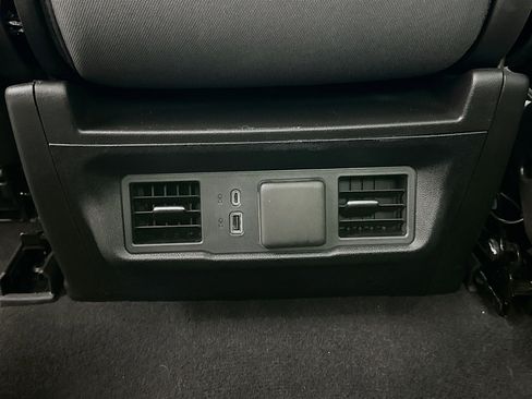 Used 2024 GMC Sierra 1500 Elevation image 27