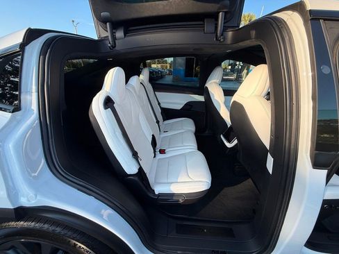 Used 2023 Tesla Model X image 26