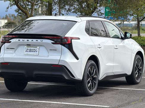 New 2026 Subaru Solterra Premium image 4
