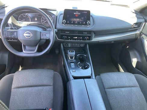 Used 2025 Nissan Rogue SV FWD image 15