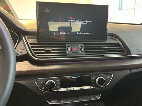 Certified 2025 Audi Q5 2.0T Premium Plus w/ Premium Plus Package image 14