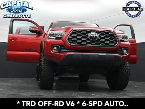 Used 2021 Toyota Tacoma TRD Off-Road AWD/4WD image 38