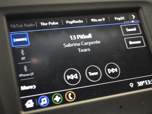 Used 2020 Chevrolet Equinox LT image 53