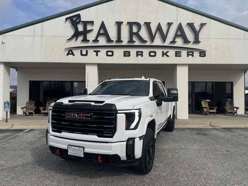 Used 2024 GMC Sierra 2500 AT4 w/ AT4 Premium Plus Package AWD/4WD image 37