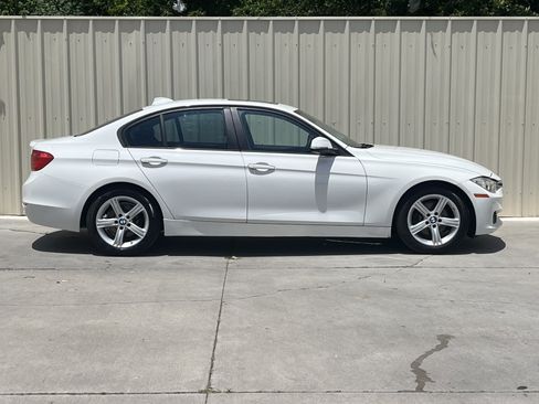 Used 2014 BMW 328i Sedan RWD image 4