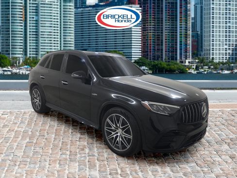 Used 2024 Mercedes-Benz GLC 43 AMG 4MATIC image 32