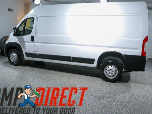 Used 2023 RAM ProMaster 2500 FWD image 10