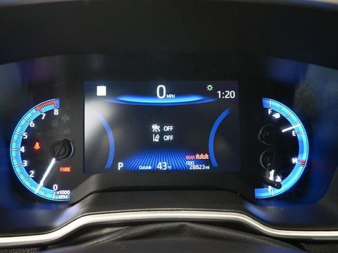 Used 2022 Toyota Corolla Cross XLE w/ Convenience Package image 13