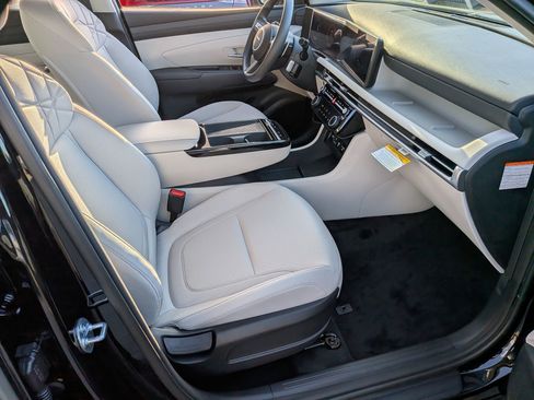 New 2026 Hyundai Tucson Blue SE AWD/4WD image 25