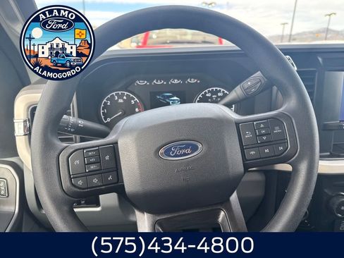 New 2026 Ford F350 4x4 Crew Cab DRW Super Duty image 5