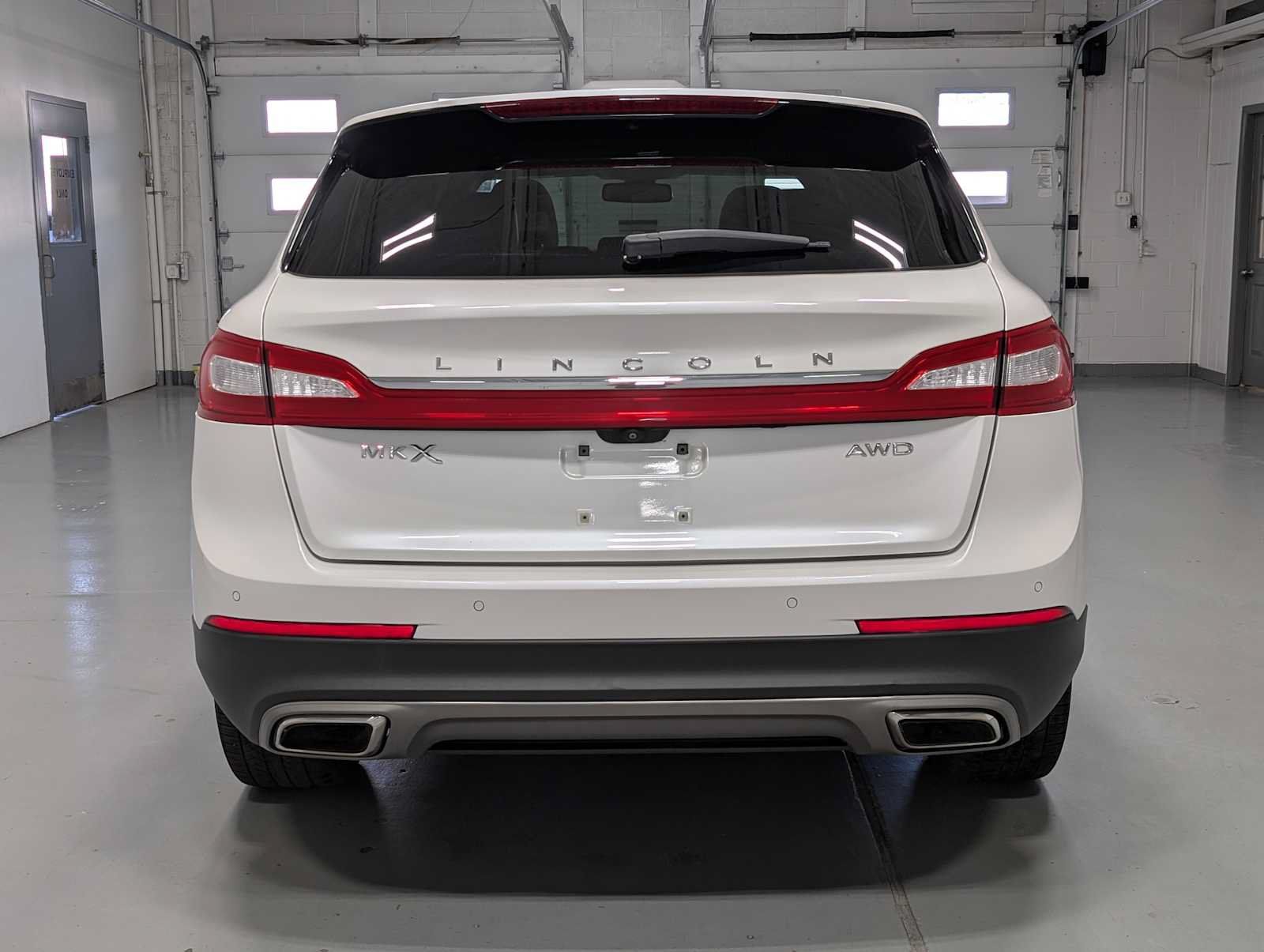 Used 2018 Lincoln MKX Reserve w/ Lincoln MKX Climate Package AWD/4WD image 9