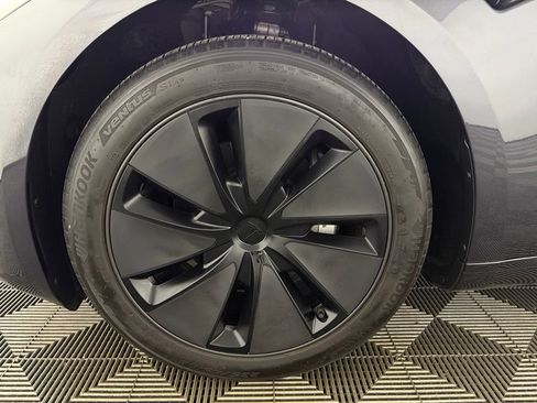 Used 2025 Tesla Model 3 Long Range RWD image 11