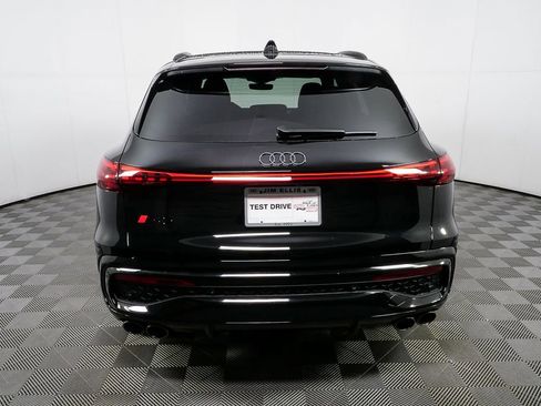 New 2025 Audi SQ5 Premium Plus image 30
