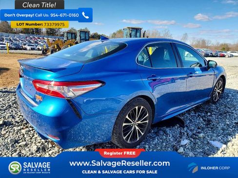 Used 2019 Toyota Camry SE image 4
