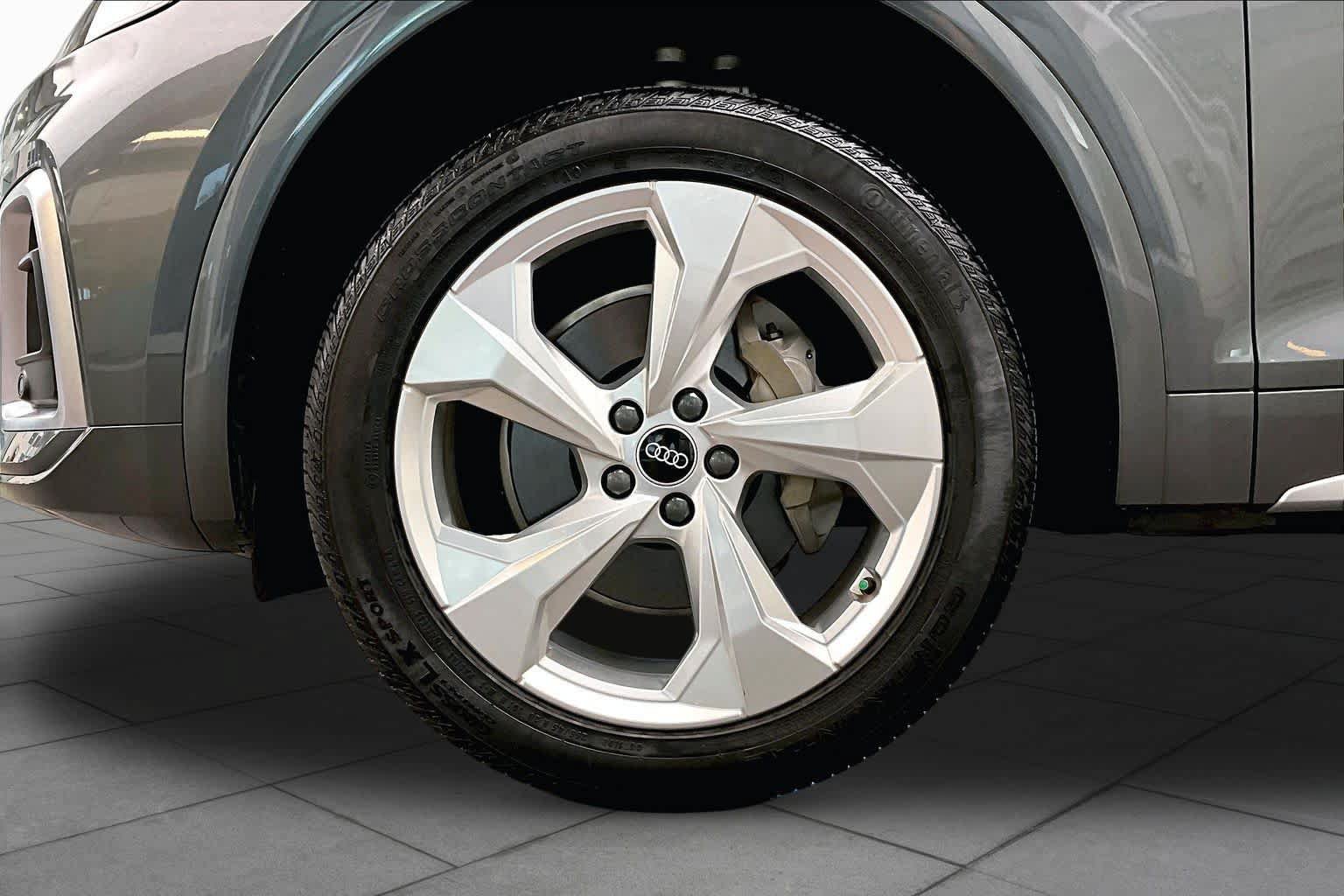 Certified 2024 Audi Q5 2.0T Premium Plus w/ Premium Plus Package AWD/4WD image 10