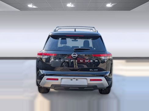 Used 2023 Nissan Pathfinder SL image 10