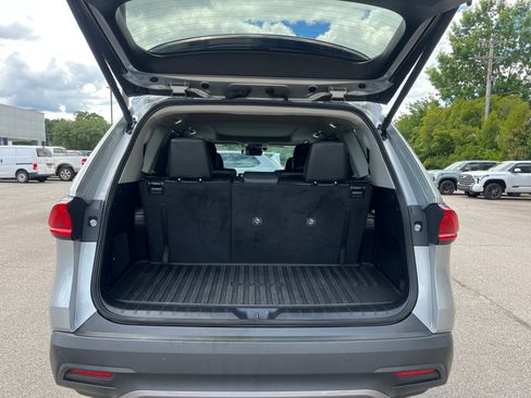 Used 2024 Toyota Grand Highlander AWD image 18