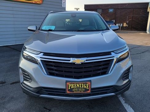 Used 2023 Chevrolet Equinox LT image 3