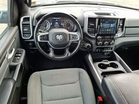 Used 2022 RAM 1500 Big Horn AWD/4WD image 2