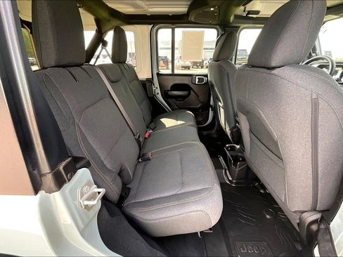 Used 2024 Jeep Wrangler Unlimited Sport AWD/4WD image 25