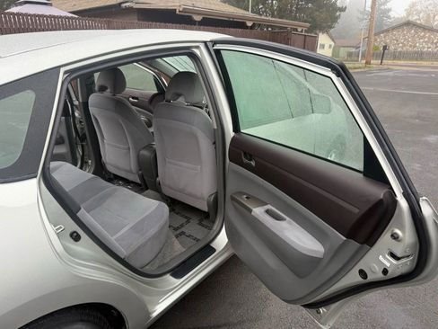 Used 2005 Toyota Prius image 12