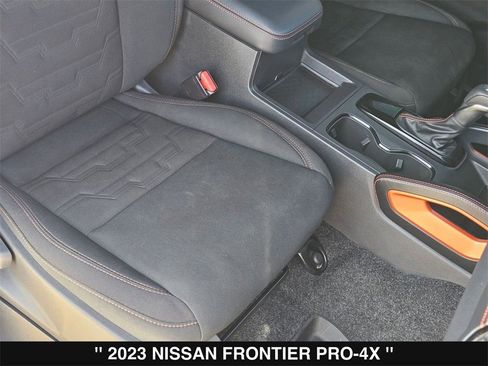 Used 2023 Nissan Frontier PRO-4X w/ Technology Package image 32