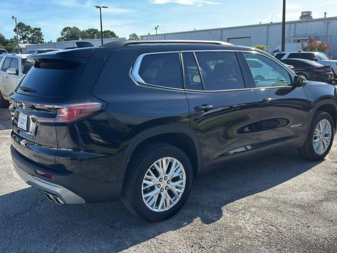 Used 2025 GMC Acadia Elevation w/ Elevation Premium Package FWD image 7