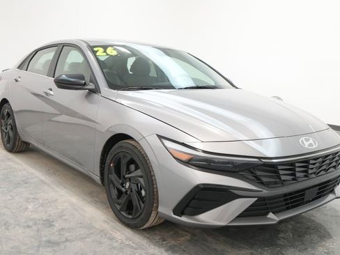 New 2026 Hyundai Elantra SEL Sport image 1