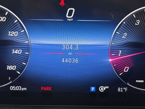 Used 2024 Mercedes-Benz GLA 250 GLA 250 w/ Winter Heating Package image 18